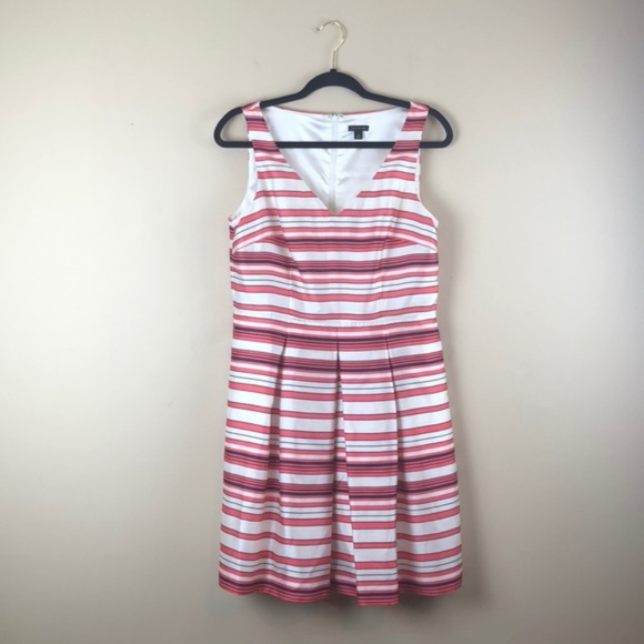 Ann Taylor fit and flare sleeveless dress size 8 - Picture 2 of 6